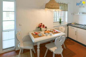 Ferienhaus am Gutspark Drankse Ferienwohnung Heiderose, Dranske